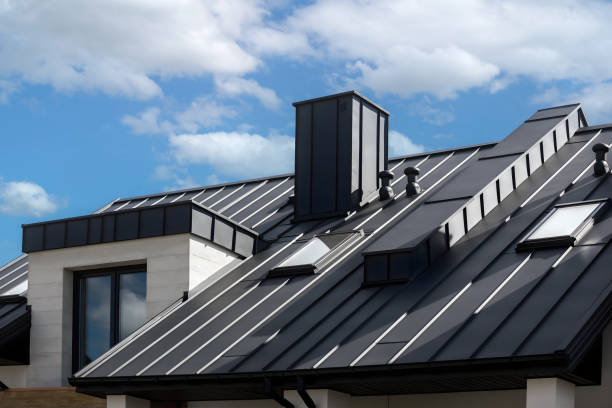 Best Roof Moss and Algae Removal  in Wolcottville, IN